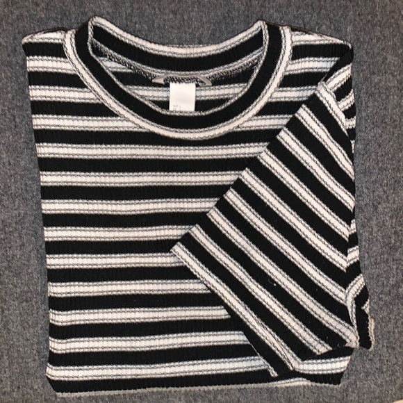 H&M striped T-shirt, large, black and cream - Picture 3 of 3
